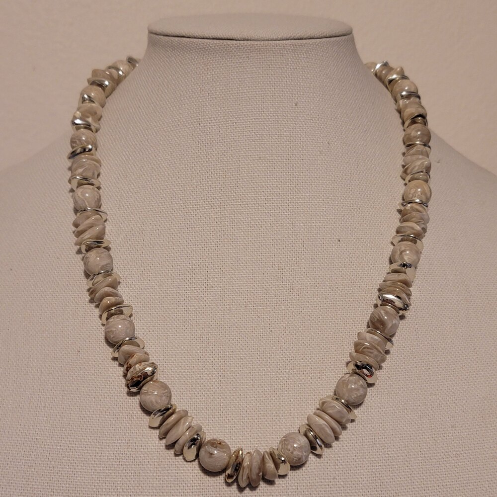 Vintage Gray and Silver Bead Necklace – Chunky Neutral Statement Jewelry